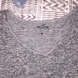 Hollister tee